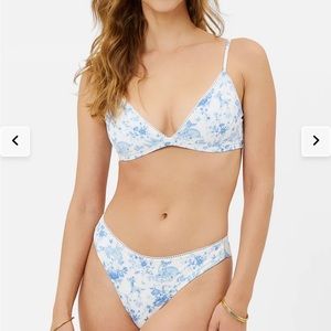 Frankie’s Bikinis x Gigi Hadid Bikini in “Yomi Toile Blue”